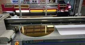 Hệ thống máy in UV giá rẻ 24h 8