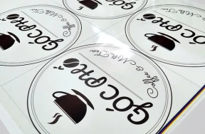 Cắt Bế Logo Tem Nhãn Blacklit Film
