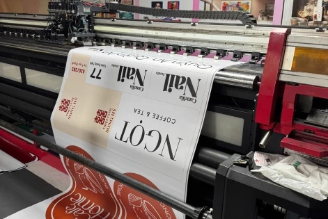 Decal In UV cuộn – In Hình Ảnh Theo Yêu Cầu
