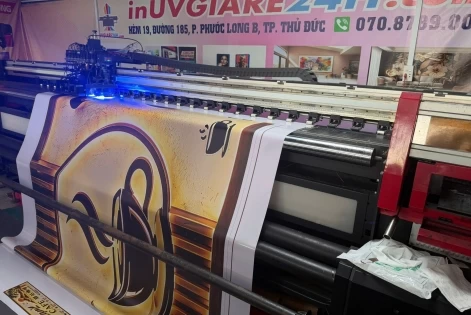 In UV Là Gì? Quy Trình, Ưu Điểm Và Ứng Dụng Thực Tế