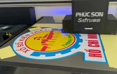 In UV Mặt Phẳng Formex