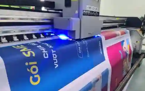 In UV 2 mặt backdrop (bạt thường mặt trắng)