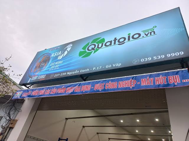 in UV bạt cho bảng hiệu cửa hàng
