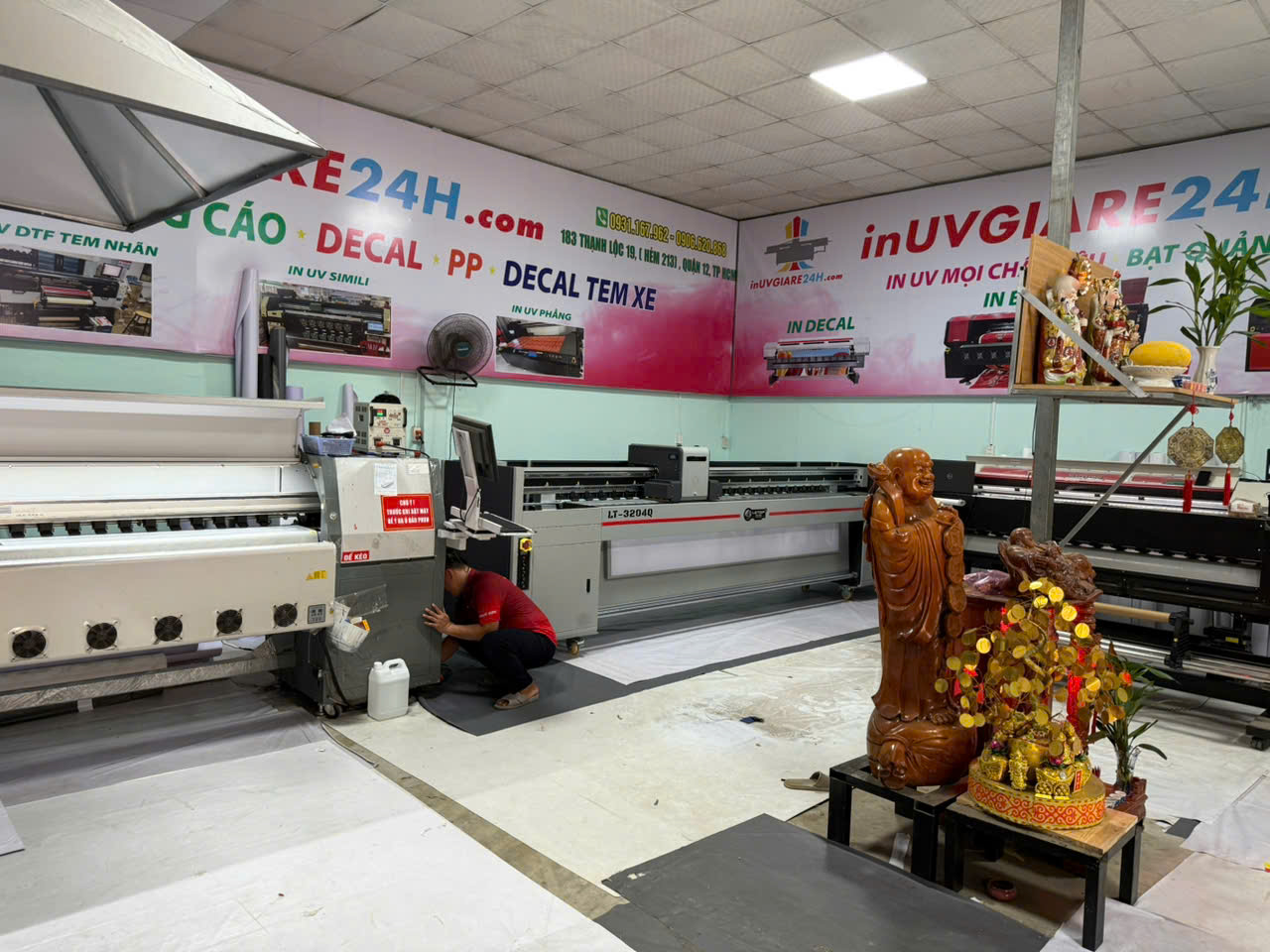 in bạt làm bảng hiệu