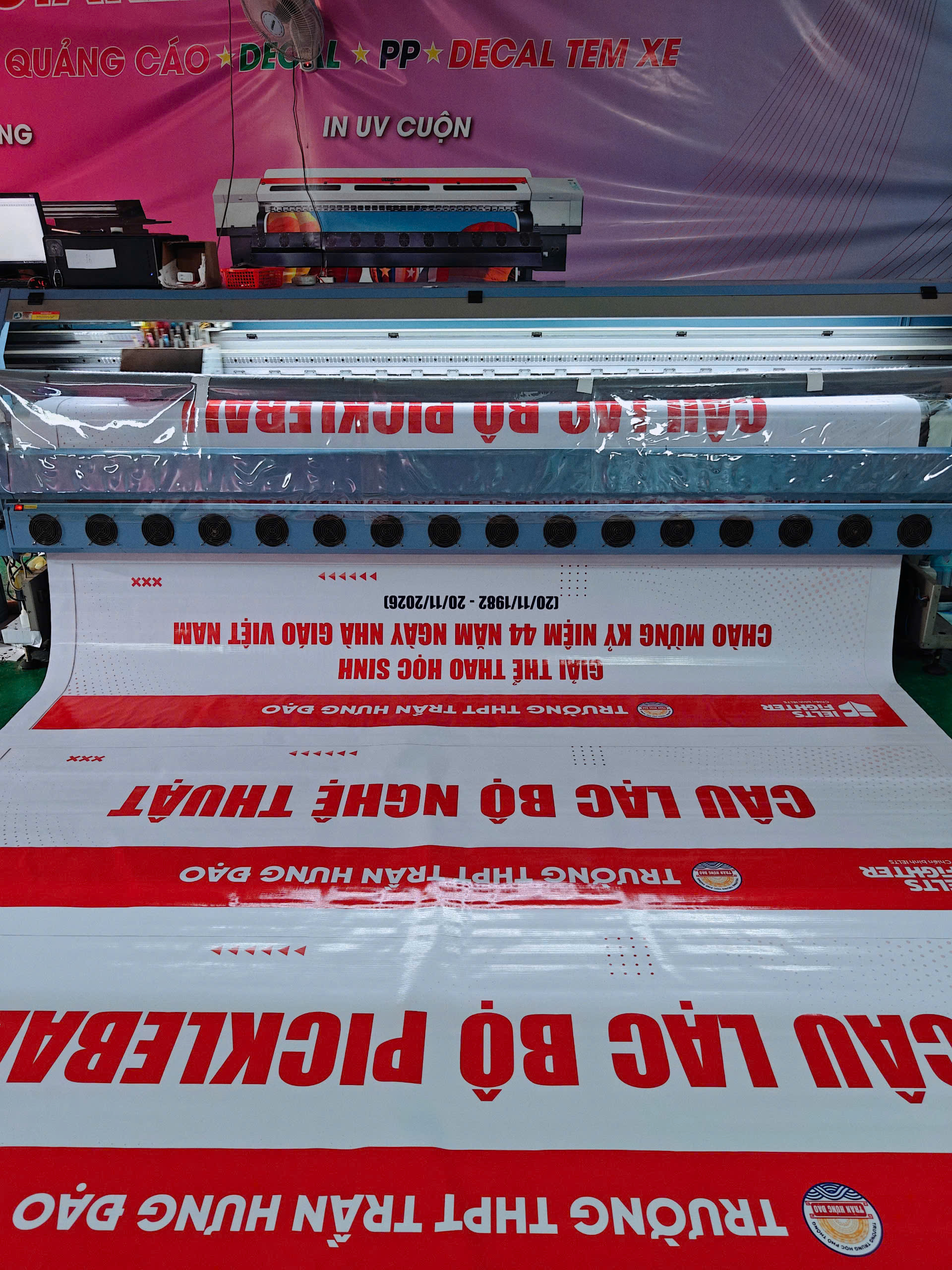 xưởng in UV uy tín tại TPHCM