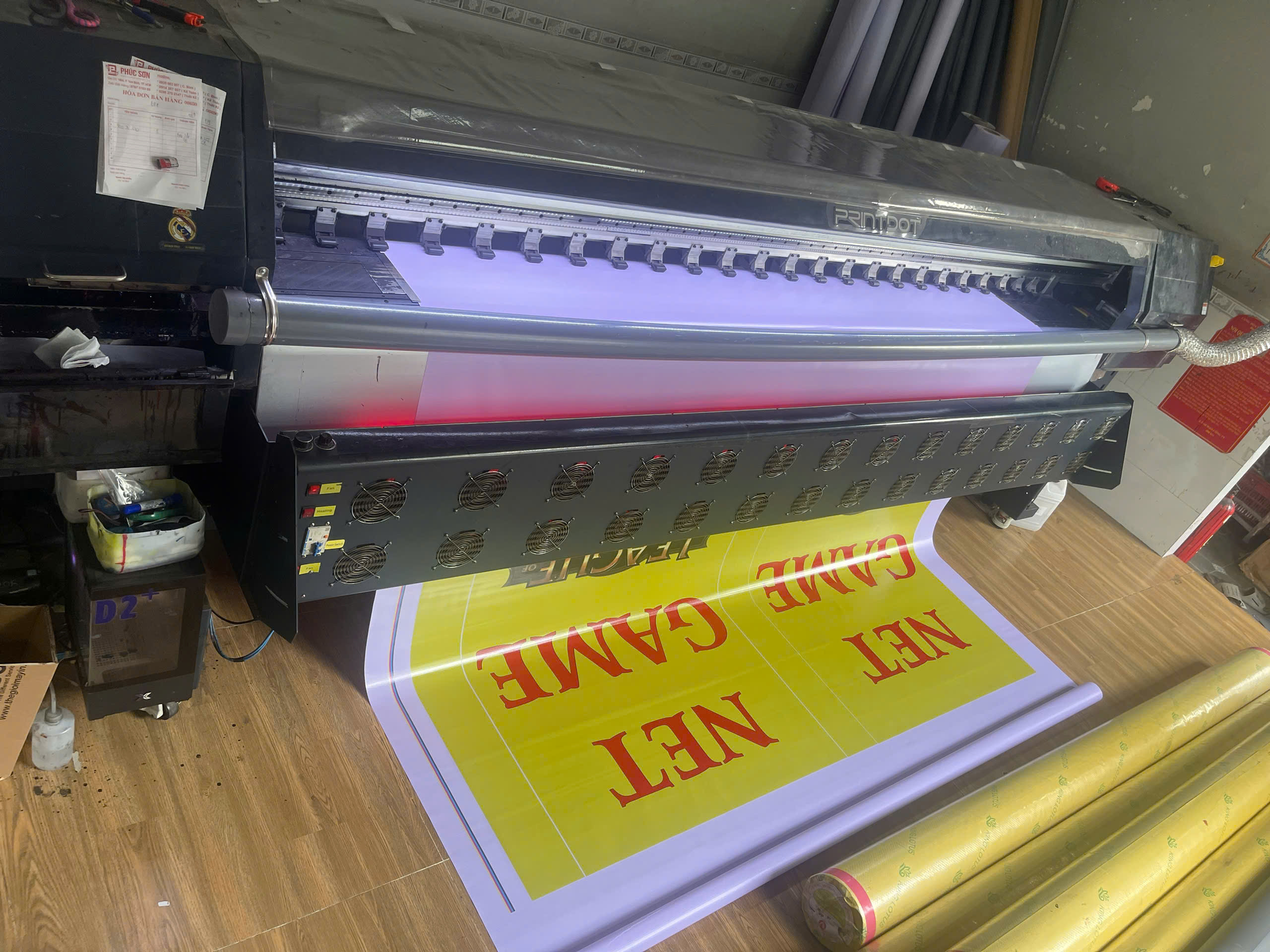 in bạt Hiflex đế xám