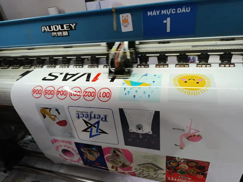 In Decal dán kính theo yêu cầu