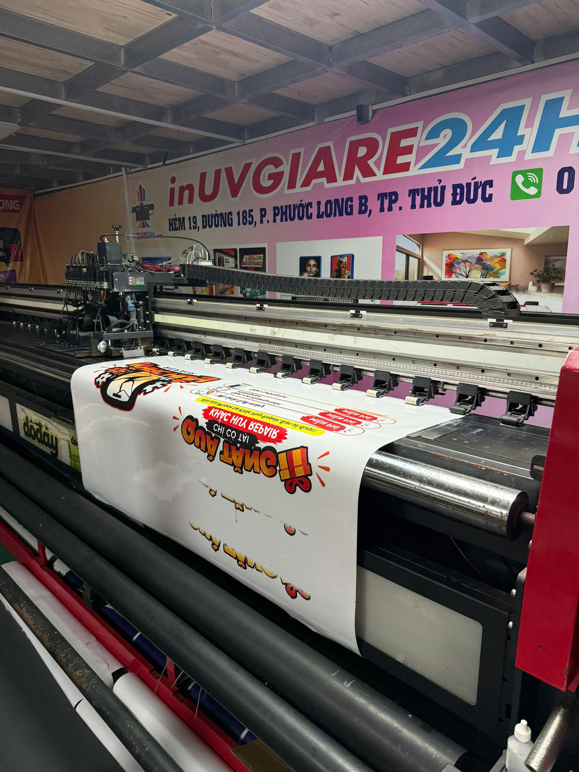 In decal khổ lớn theo yêu cầu