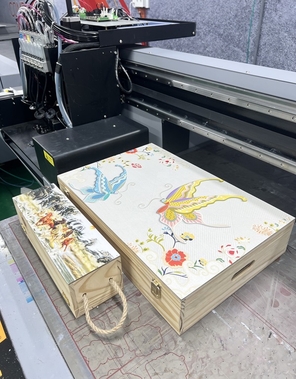 in gỗ UV theo yêu cầu