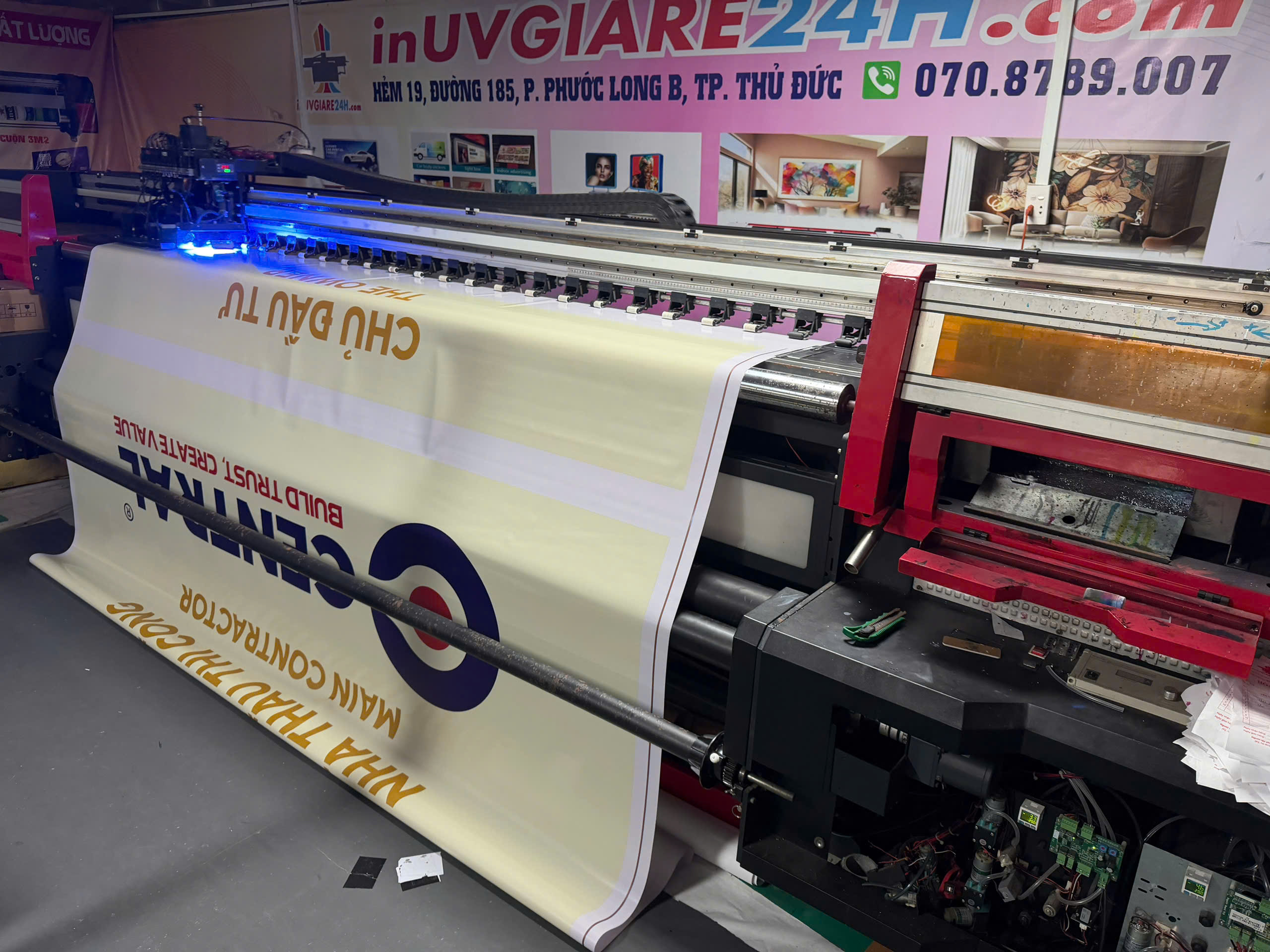 in UV 2 mặt trên bạt 3M