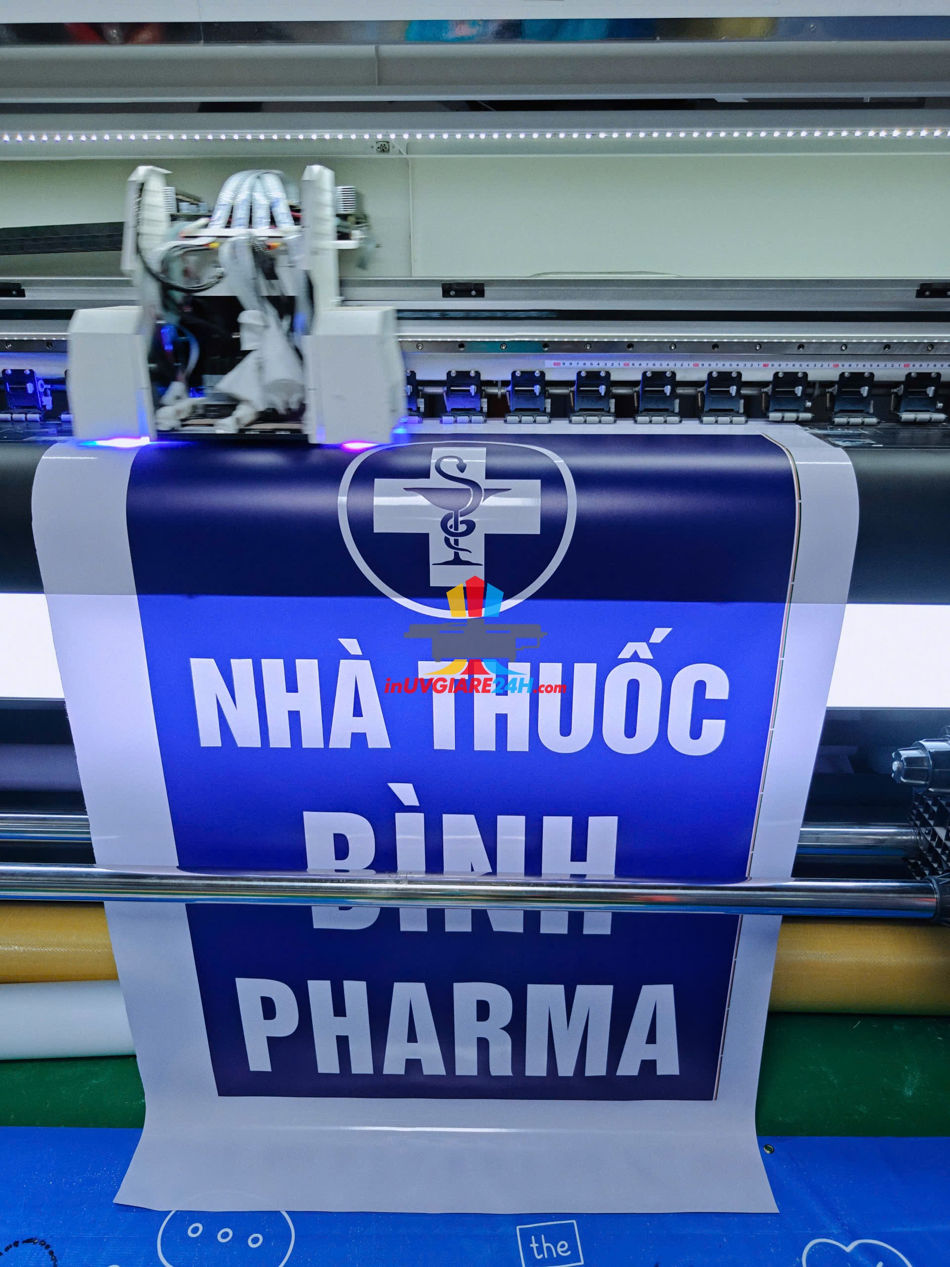 In UV bao nhiêu tiền