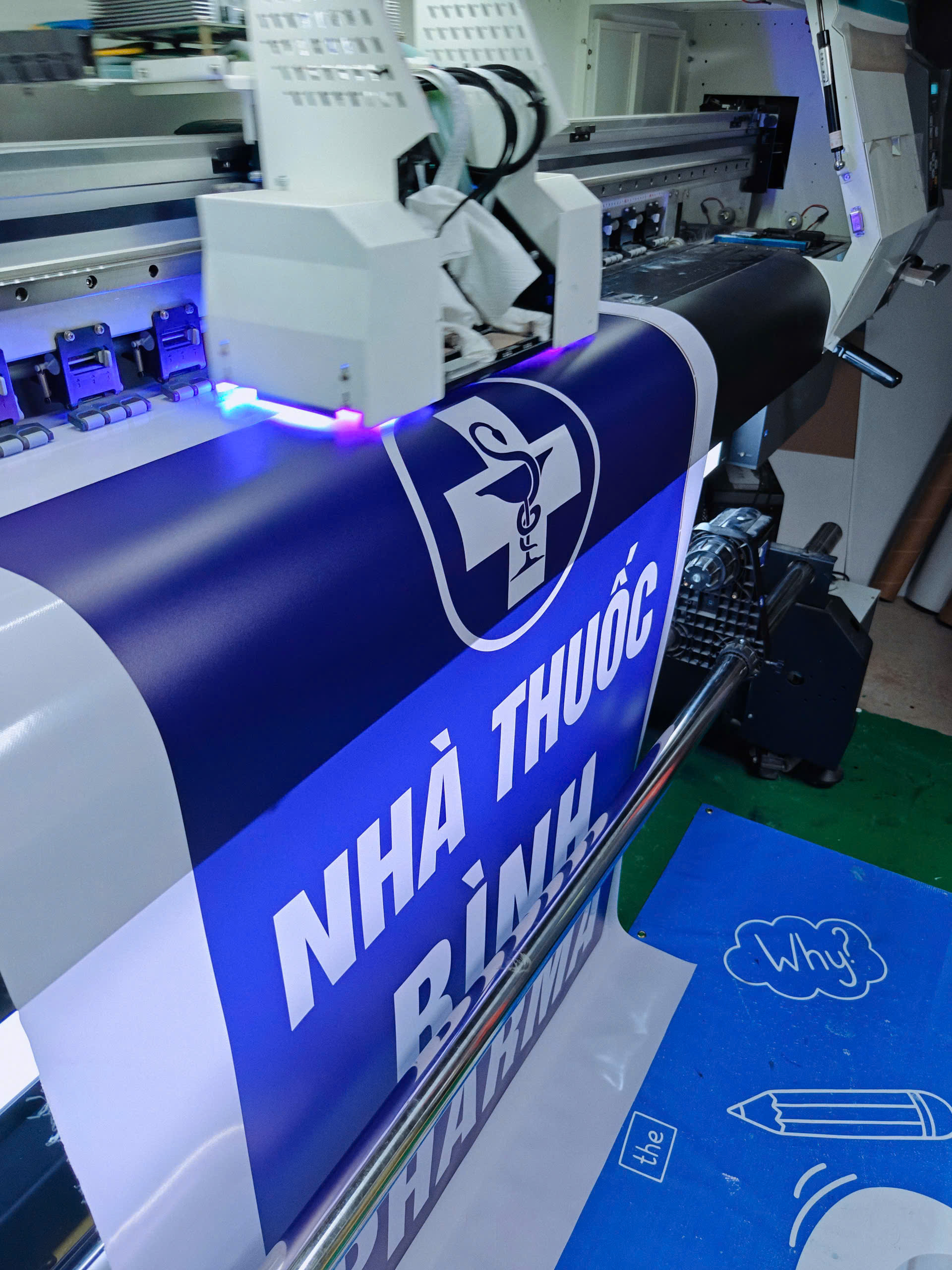 In UV giá rẻ