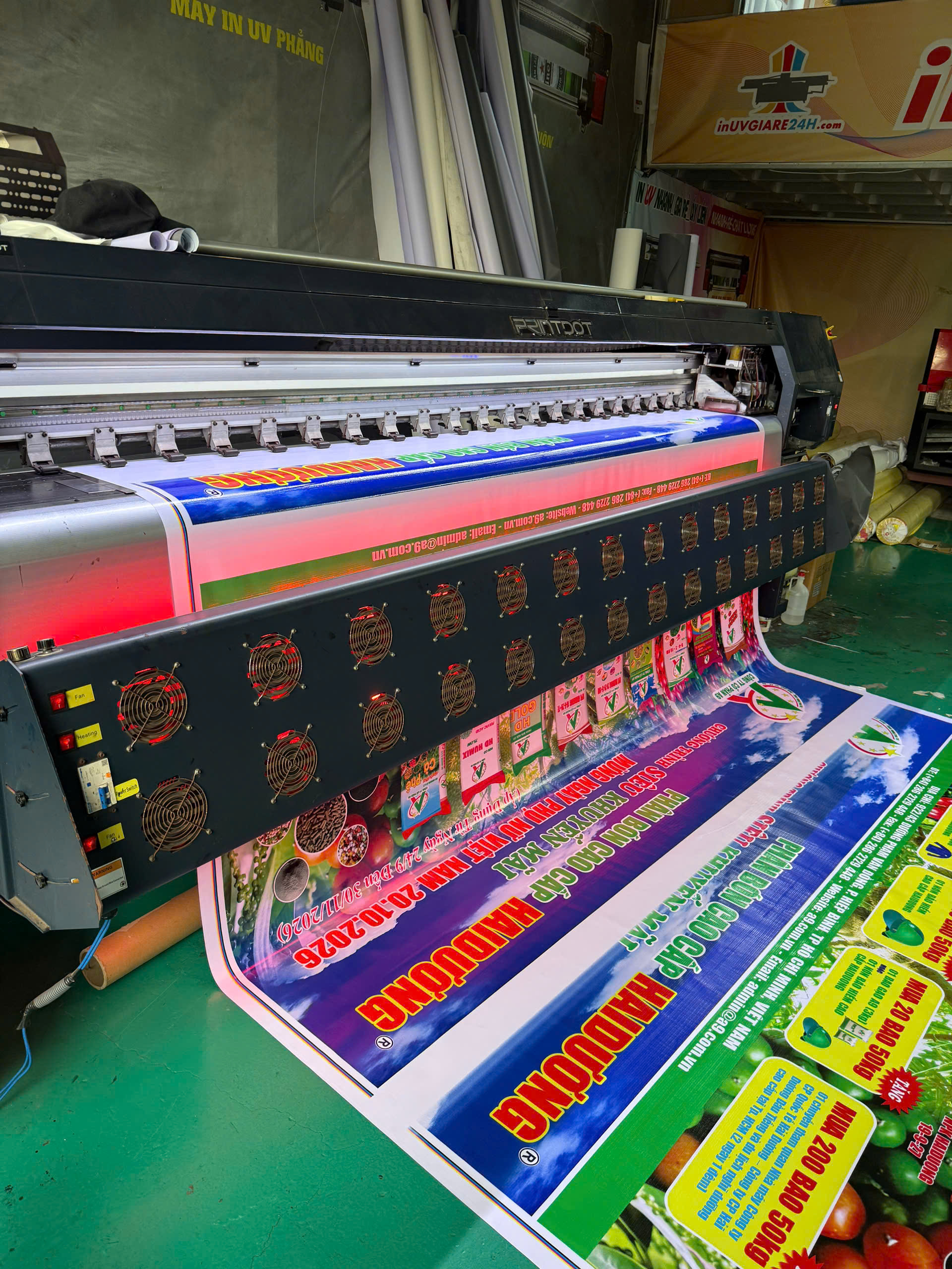 In UV Khổ lớn Không Ghép