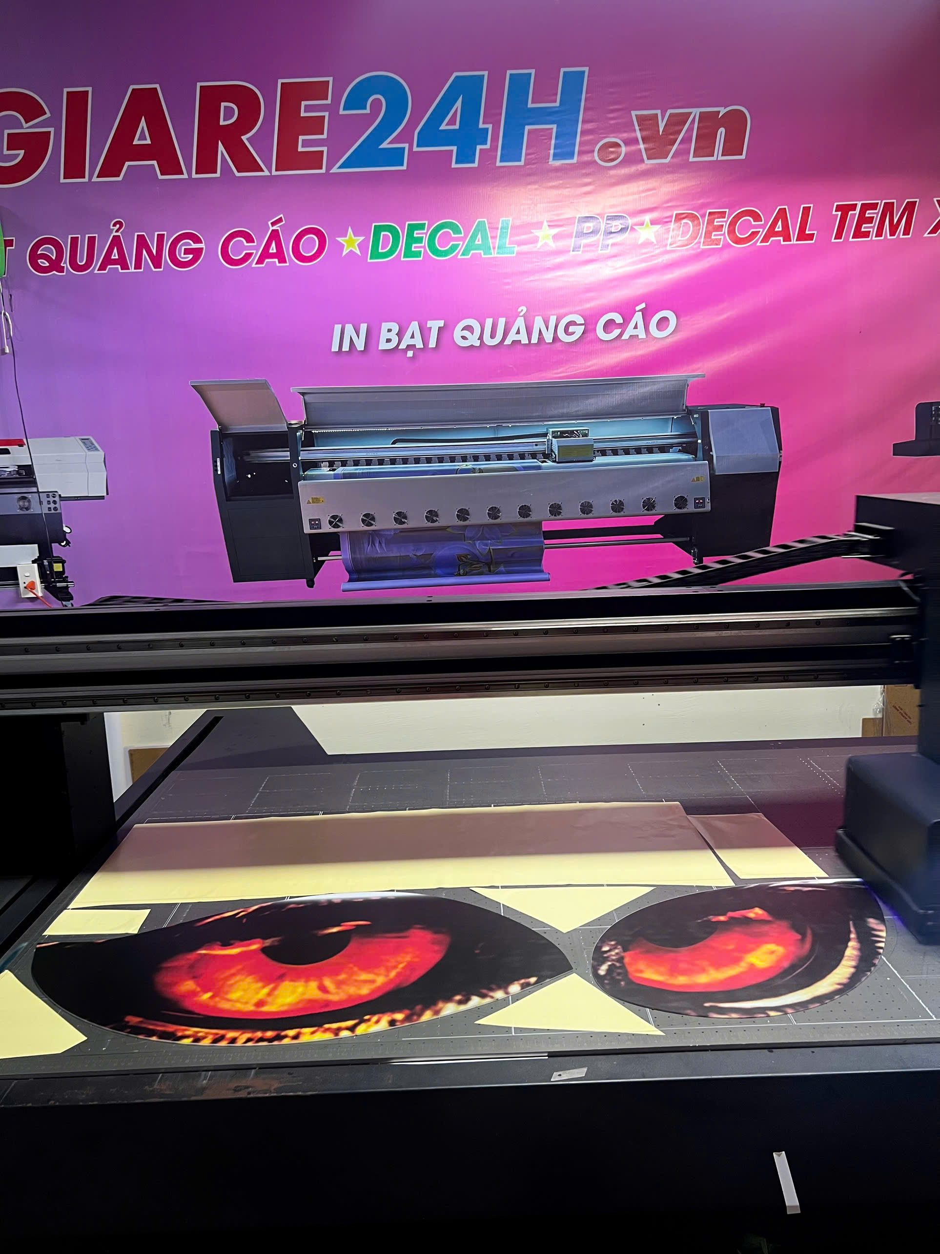 in UV phẳng mica