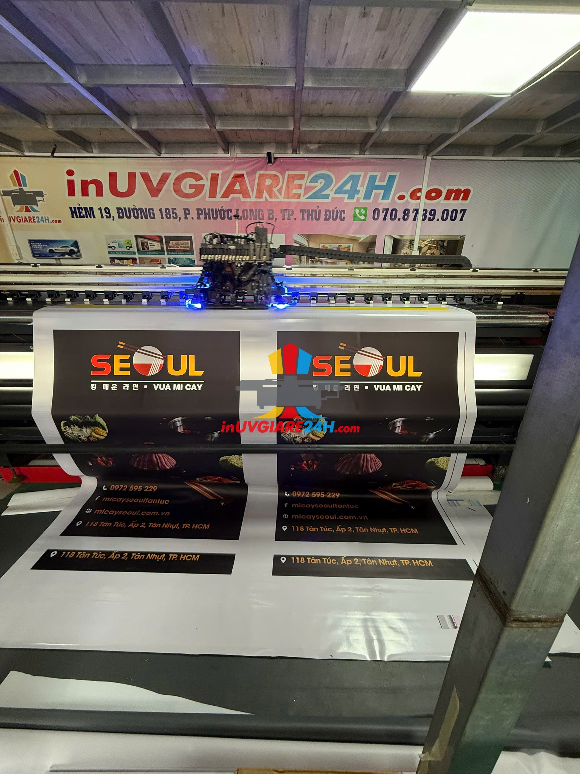 In hộp đèn UV
