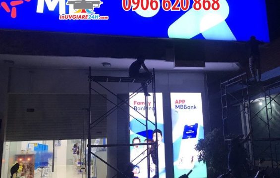 Bạt không gân in UV