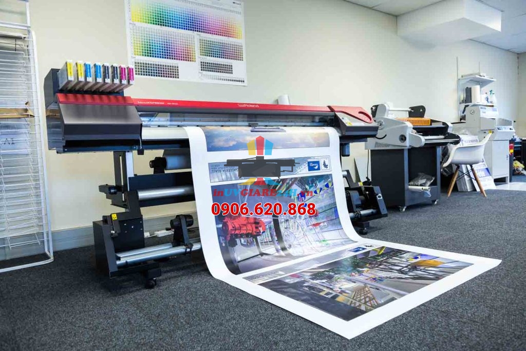 Tại sao In UV cuộn đang trở thành xu hướng in ấn mới?