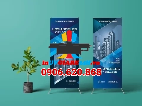 In standee chữ X – Giải pháp quảng cáo tiết kiệm cho sự kiện